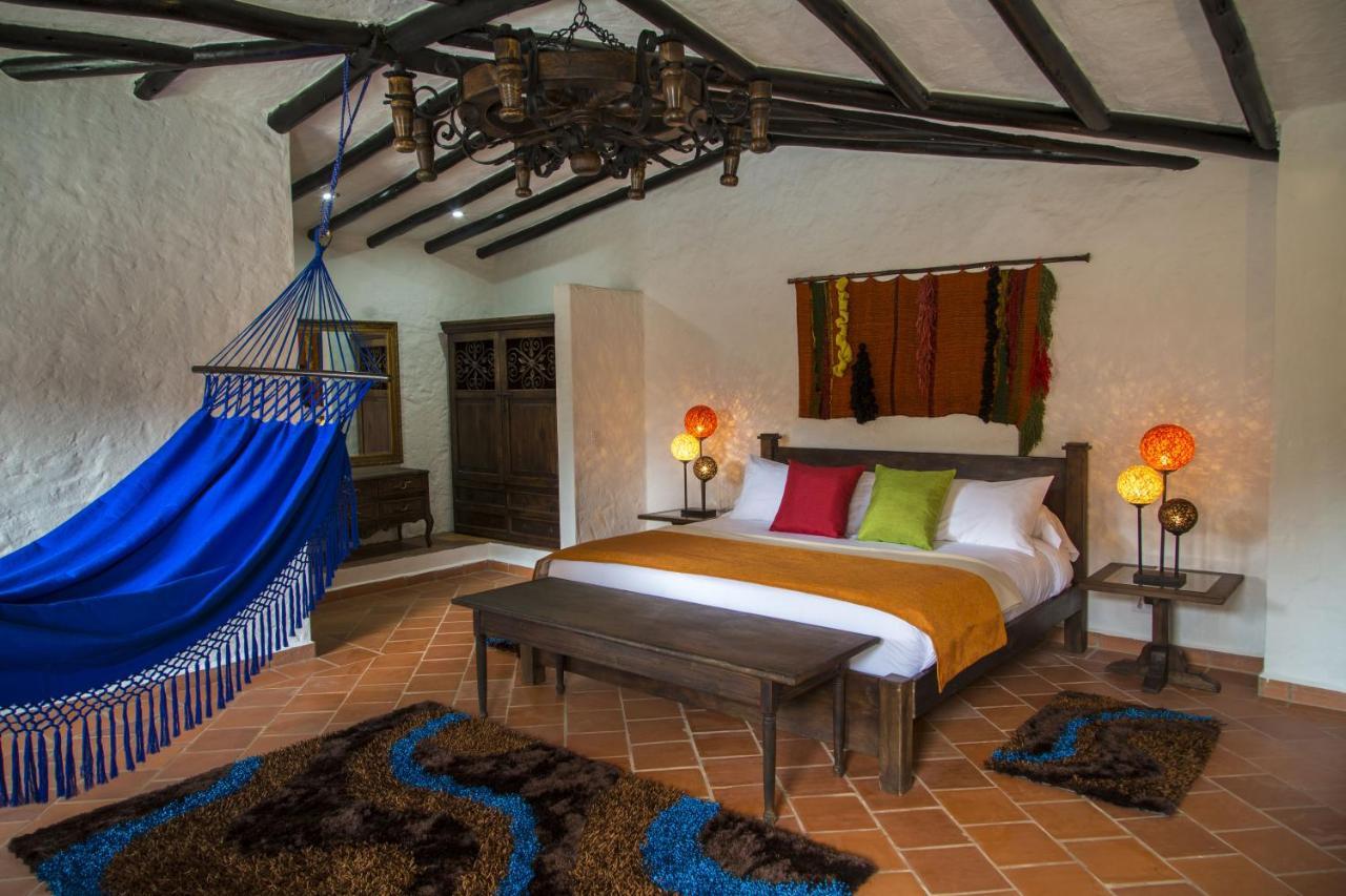 Casona Quesada Hotel ซูเอสกา ภายนอก รูปภาพ