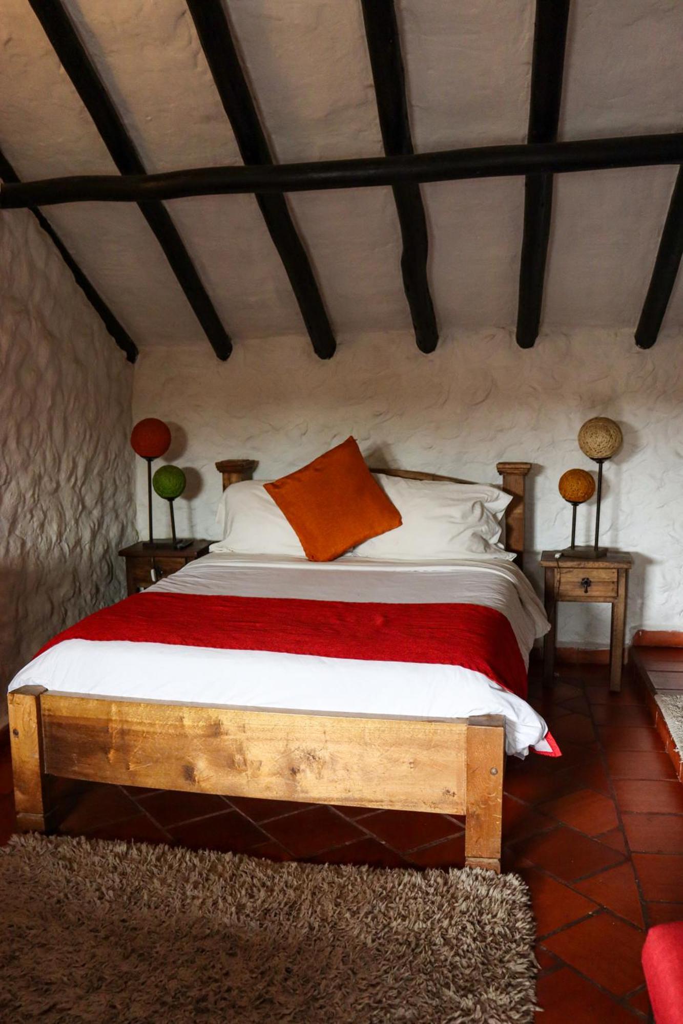 Casona Quesada Hotel ซูเอสกา ภายนอก รูปภาพ