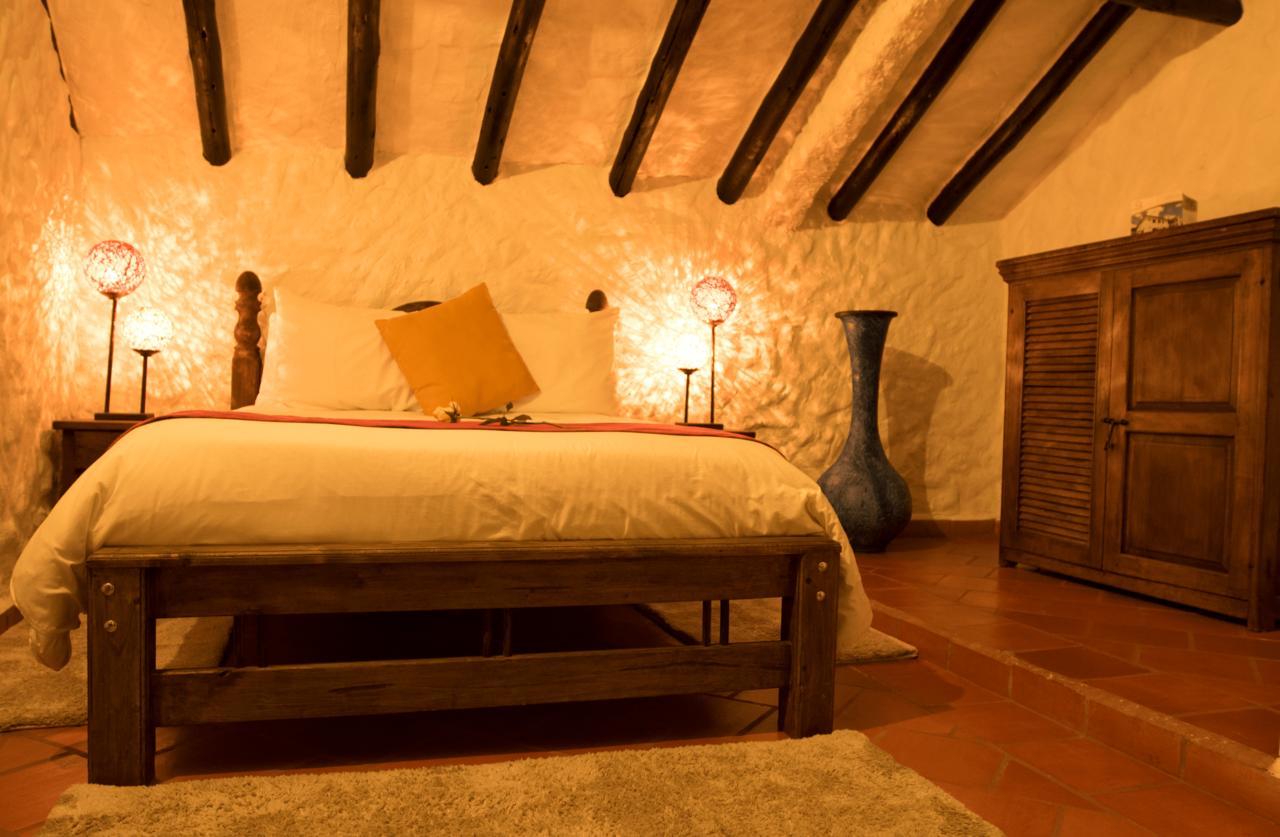 Casona Quesada Hotel ซูเอสกา ภายนอก รูปภาพ