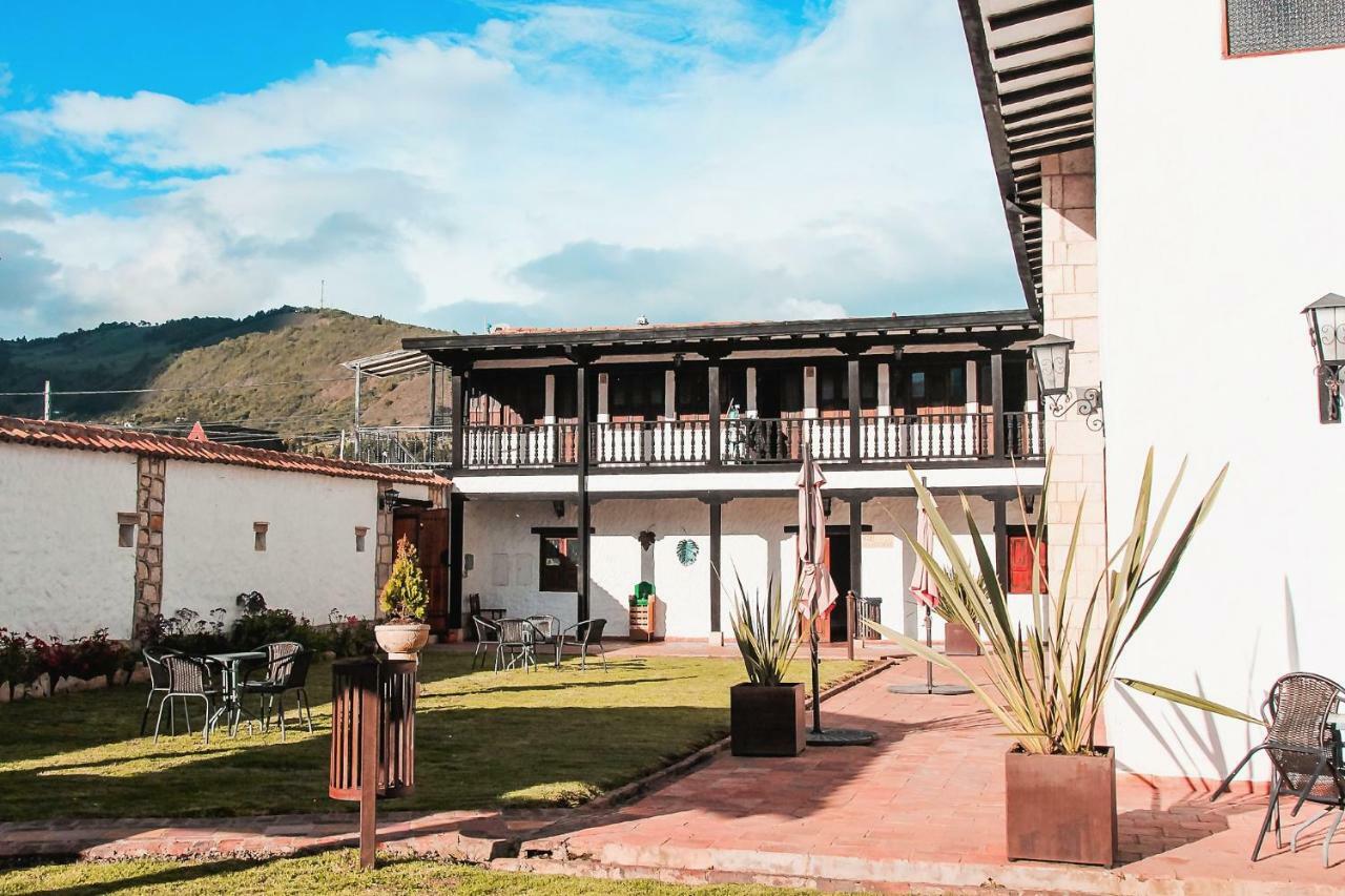 Casona Quesada Hotel ซูเอสกา ภายนอก รูปภาพ