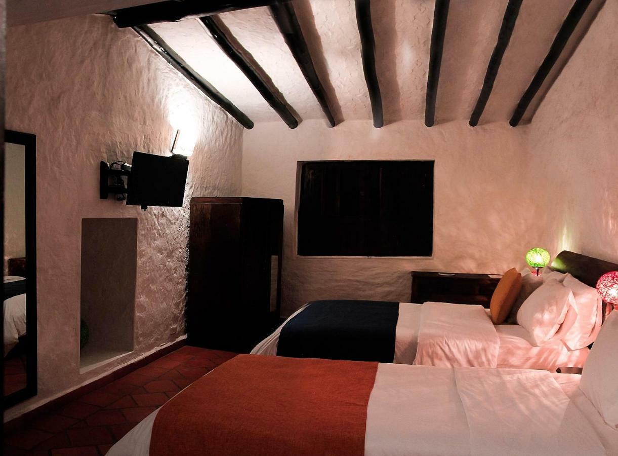 Casona Quesada Hotel ซูเอสกา ภายนอก รูปภาพ
